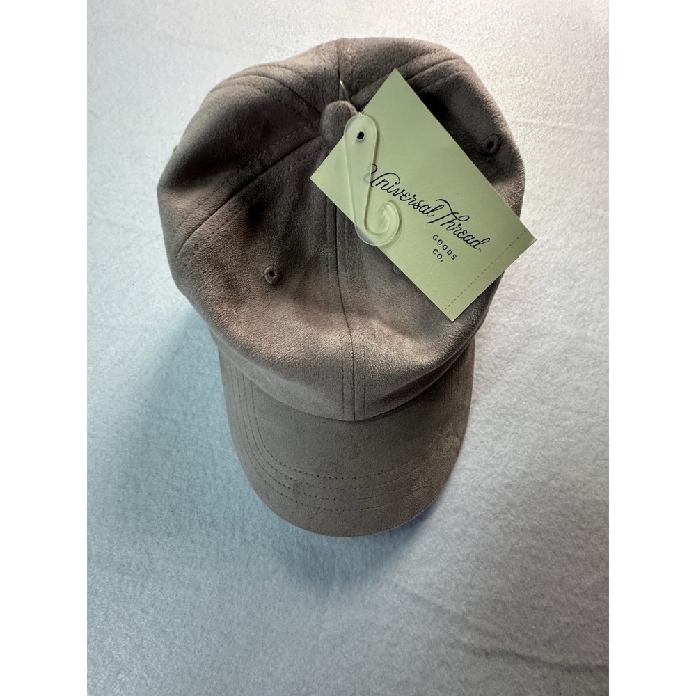 Universal Thread Women's Velevet Hat One Size